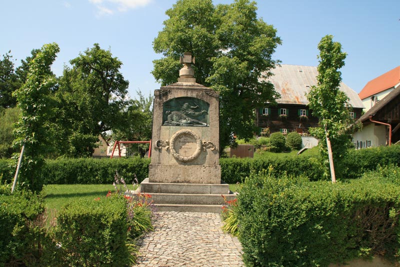 Kriegerdenkmal Attenhofen